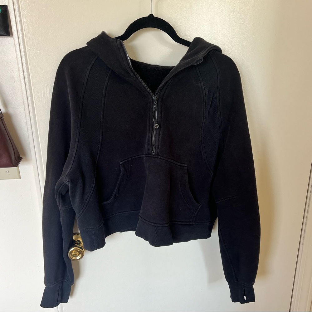 Lululemon cropped scuba half zip black